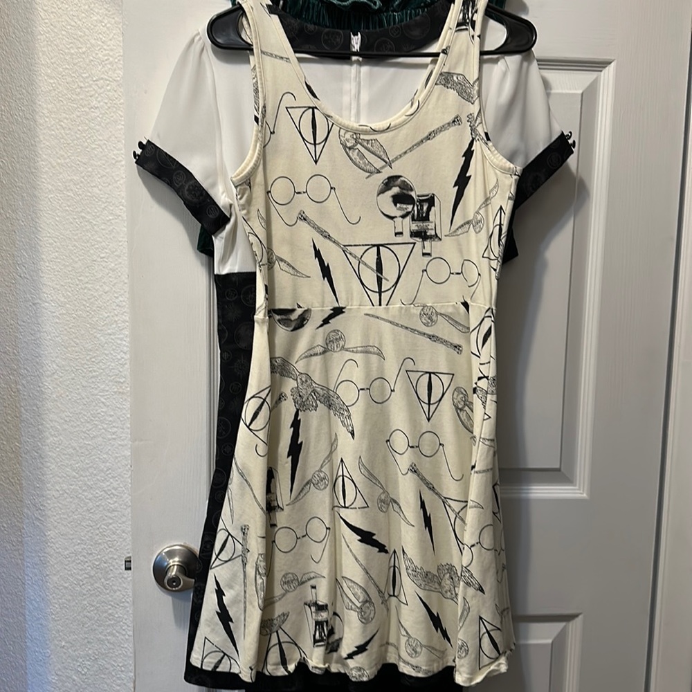 🦉 ⚡️ 🪄 👓 Harry Potter Icons Cream Skater Cotton Tank Dress M Truly Magic